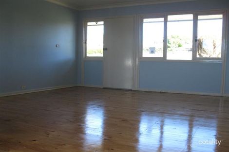 Property photo of 7 Wilga Place Macquarie Fields NSW 2564