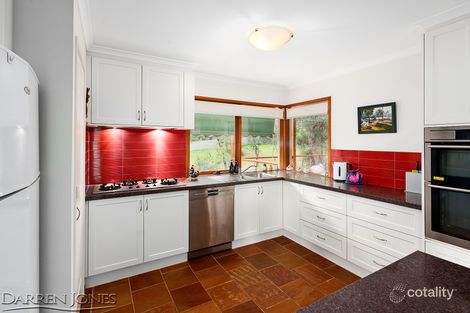 Property photo of 25 Kelway Crescent Eltham North VIC 3095