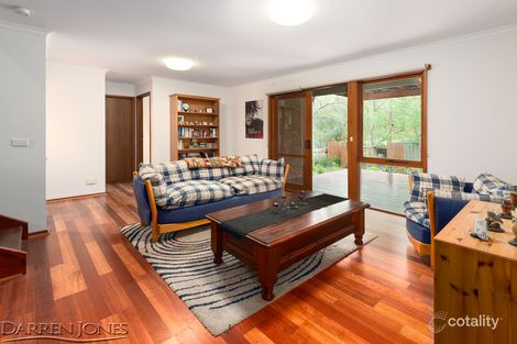 Property photo of 25 Kelway Crescent Eltham North VIC 3095