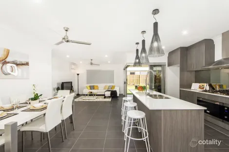 Property photo of 2/73 O'Reilly Drive Coomera QLD 4209