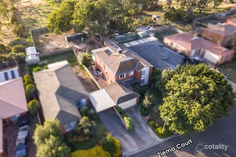 Property photo of 5 Ziema Court Werribee VIC 3030