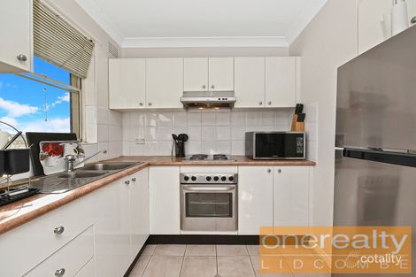 Property photo of 11/21-23 Marlene Crescent Greenacre NSW 2190