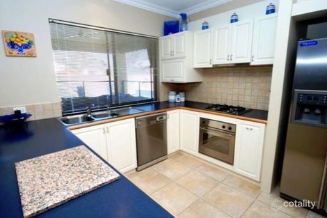 Property photo of 16 Fantail Pass Joondalup WA 6027