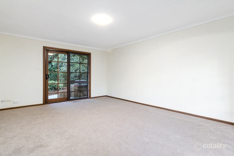 Property photo of 2/4 Unsworth Road Ringwood North VIC 3134