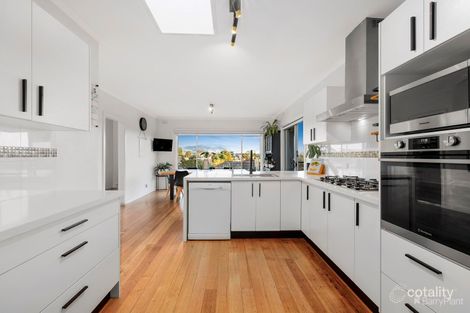 Property photo of 24 Pinnacle Crescent Bulleen VIC 3105