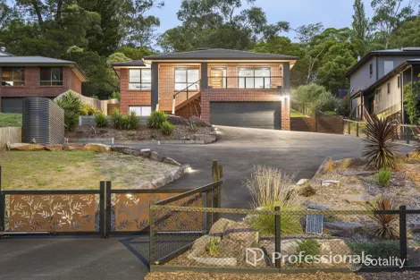 280 Swansea Rd, Mount Evelyn, VIC 3796