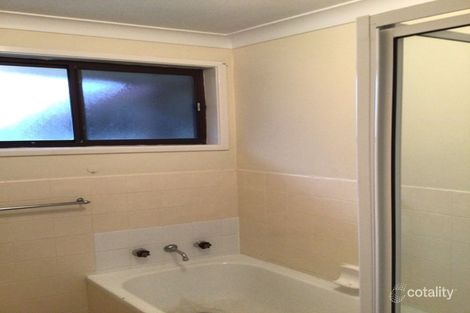 6 Dandaloo St, Hillvue, NSW 2340