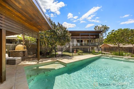 Property photo of 80 Englefield Road Oxley QLD 4075