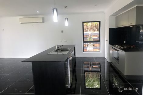Property photo of 5 Tipuana Place Cashmere QLD 4500