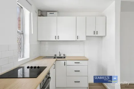 Property photo of 2/227 Scarborough Beach Road Doubleview WA 6018
