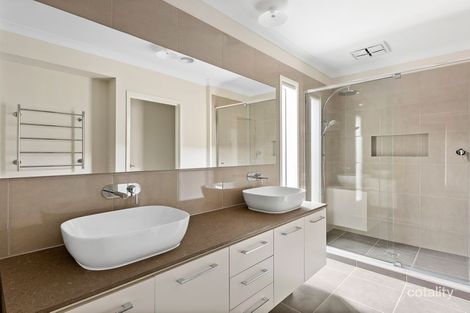 Property photo of 19 Golders Crescent Wyndham Vale VIC 3024