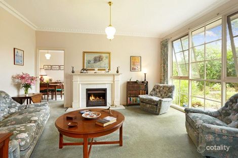 Property photo of 2 Handel Court Blackburn VIC 3130