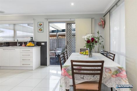 Property photo of 7 Bryson Court Endeavour Hills VIC 3802