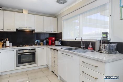 Property photo of 7 Bryson Court Endeavour Hills VIC 3802
