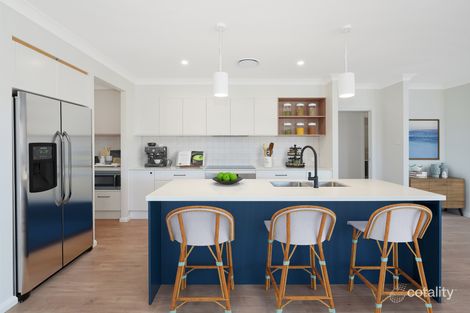 Property photo of 25 Tobago Parade Lake Cathie NSW 2445