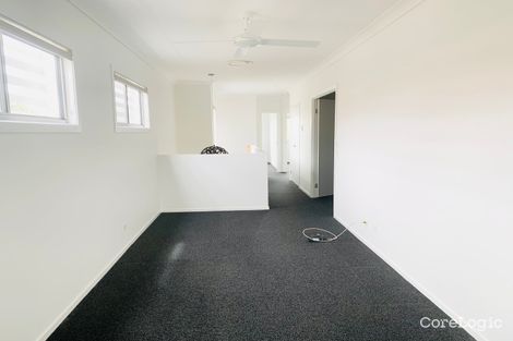 Property photo of 1/10 Vaggelas Crescent Biggera Waters QLD 4216