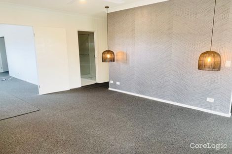 Property photo of 1/10 Vaggelas Crescent Biggera Waters QLD 4216