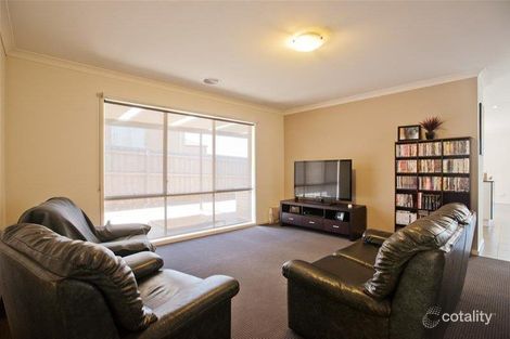 Property photo of 12 Correa Court Darley VIC 3340