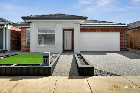 8 Farmingdale St, Manor Lakes, VIC 3024