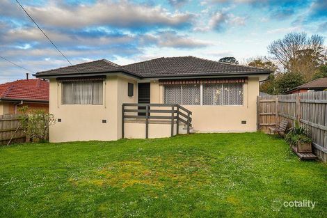 50 Longfellow Ave, Mooroolbark, VIC 3138
