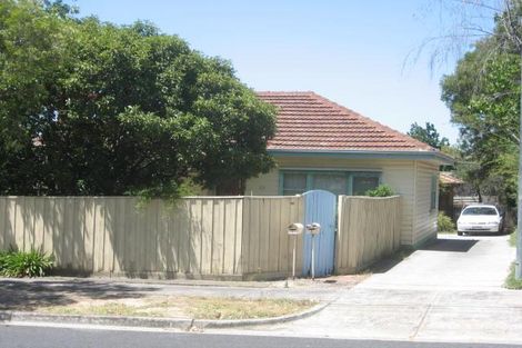 23 Koonung Rd, Blackburn North, VIC 3130