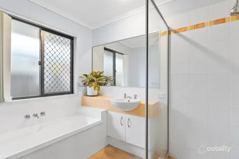 Property photo of 13 Linacre Street Sippy Downs QLD 4556