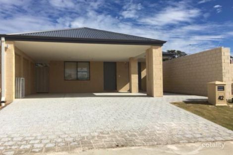 42 Vignerons Loop, Hocking, WA 6065