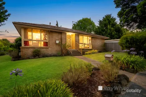 42 Saxonwood Dr, Narre Warren, VIC 3805