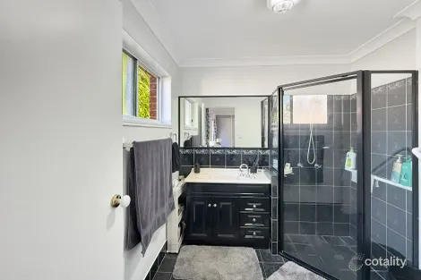 Property photo of 16 Harselaar Drive Point Vernon QLD 4655