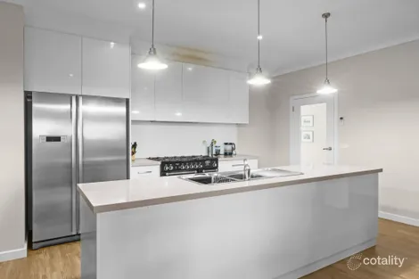 Property photo of 4 Norman Place Benalla VIC 3672