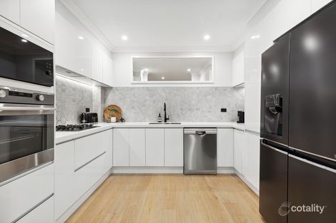 Property photo of 23/4-6 Vista Street Caringbah NSW 2229