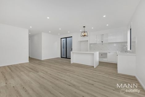 Property photo of 5 Gumnut Walk Rockbank VIC 3335