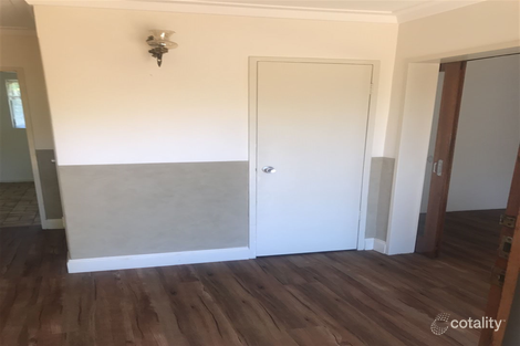 Property photo of 13 Pipers Place Kalamunda WA 6076