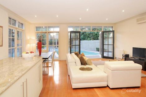 Property photo of 4 Carmel Court Balwyn VIC 3103