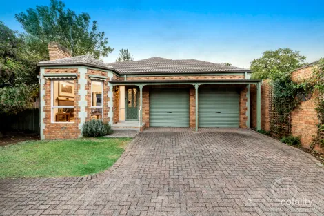 Property photo of 2/1164 Main Road Eltham VIC 3095