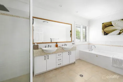 Property photo of 147 Warriewood Road Warriewood NSW 2102