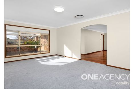 Property photo of 15 Yungana Place Glenfield Park NSW 2650