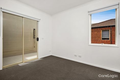 Property photo of 17 Ribbony Walk Maribyrnong VIC 3032