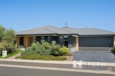 Property photo of 4 Bradfield Loop Strathfieldsaye VIC 3551