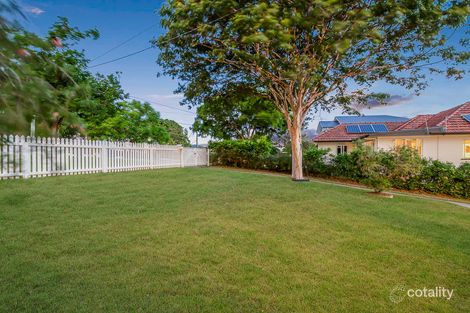 Property photo of 19 Albert Street Holland Park West QLD 4121