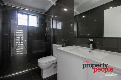 Property photo of 6 Wattle Avenue Macquarie Fields NSW 2564