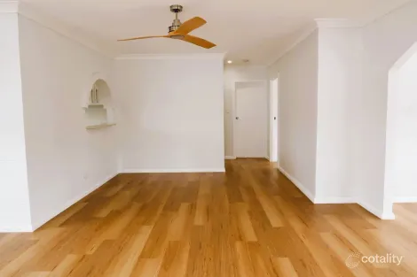 Property photo of 4/8 Nankeen Avenue Paradise Point QLD 4216