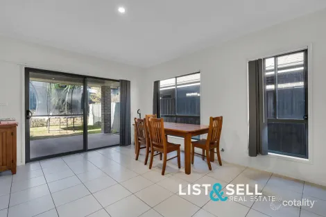 Property photo of 9 Buckingham Loop Oran Park NSW 2570