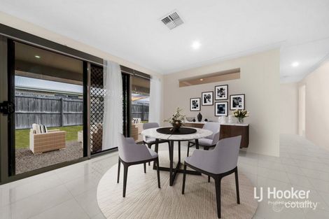 Property photo of 28 Treeline Circuit Yarrabilba QLD 4207