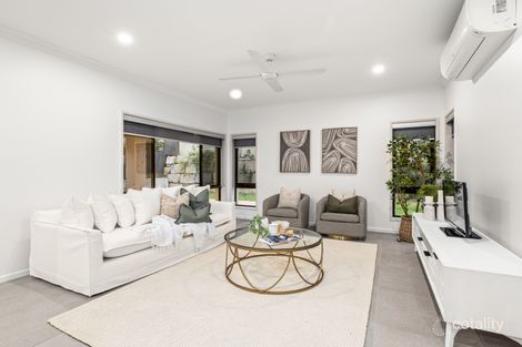 Property photo of 106 Tristania Way Mount Gravatt East QLD 4122