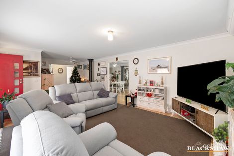 Property photo of 7 Osprey Place Surfside NSW 2536