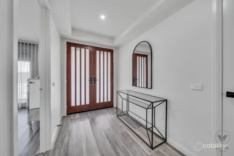 Property photo of 17 Rivella Circuit Tarneit VIC 3029