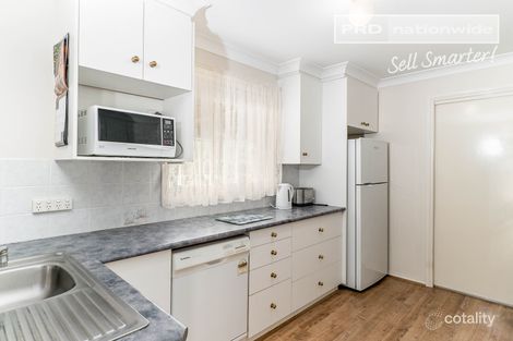 Property photo of 9 Chisholm Place Lloyd NSW 2650