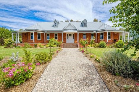 11 Hemlock Ct, Baranduda, VIC 3691
