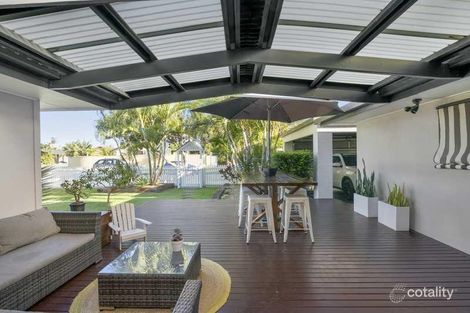 Property photo of 23 Kurrajong Court Palm Beach QLD 4221